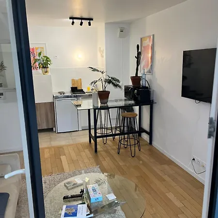 Bright Cozy & Chic 2 Min Paris * Clichy