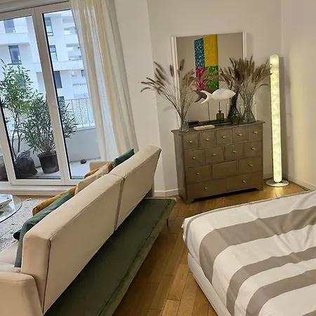 شقة Bright Cozy & Chic 2 Min Paris كليشي