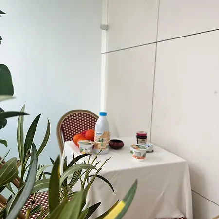 Bright Cozy & Chic 2 Min Paris Clichy