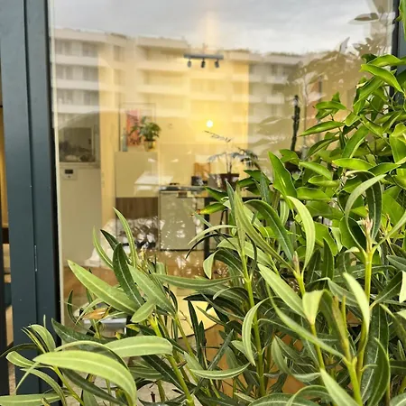 Bright Cozy & Chic 2 Min Paris Clichy
